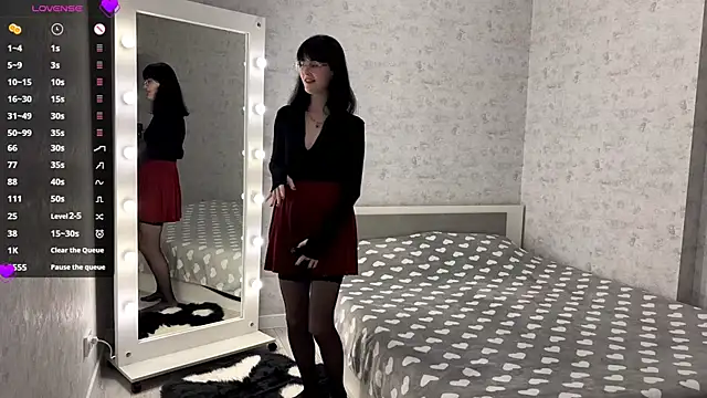 FakeLamb online show from October 5, 2025, 9:27 pm