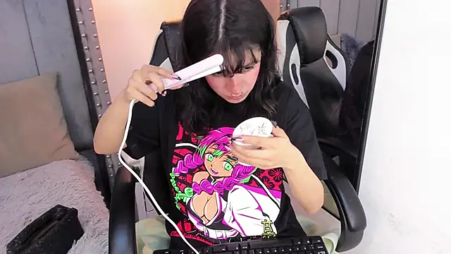 Snapshot of Miyu_Komori chatting on February 13, 2026, 12:49 pm Miyu Komori online show from February 13, 2026, 12:49 pm