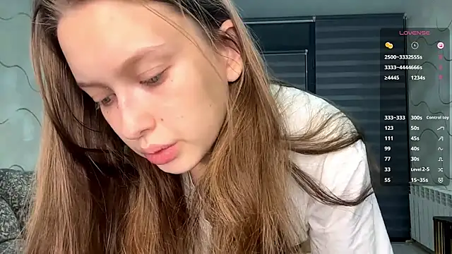 Snapshot of CharlynDini chatting on October 27, 2025, 3:13 pm CharlynDini online show from October 27, 2025, 3:13 pm