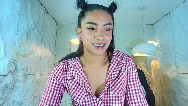 katty berry r online show from November 23, 2025, 7:57 pm