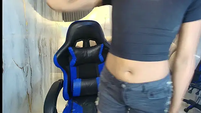 katty berry r online show from October 21, 2025, 7:35 pm