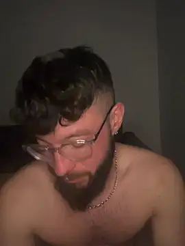 Snapshot of duomagique_off chatting on February 8, 2026, 8:39 pm duomagique off online show from February 8, 2026, 8:39 pm