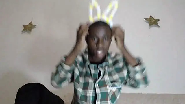 Snapshot of Vince_Favent chatting on October 28, 2025, 9:03 pm Vince Favent online show from October 28, 2025, 9:03 pm