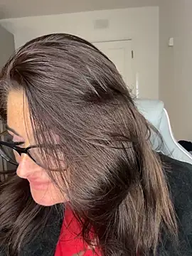 IrishmilfAnna online show from March 26, 2026, 3:21 pm