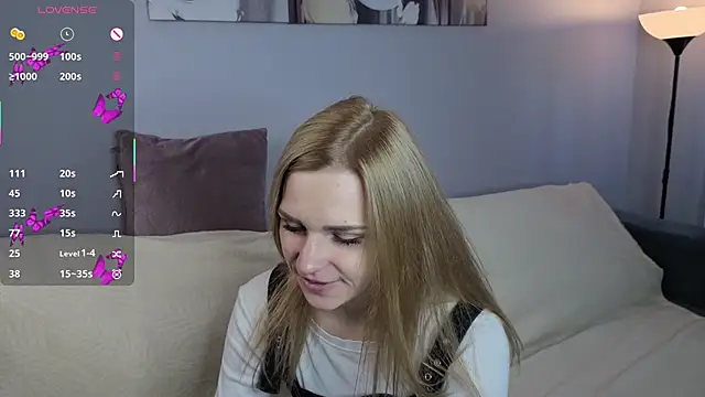 HelenMartines online show from September 25, 2025, 10:43 am