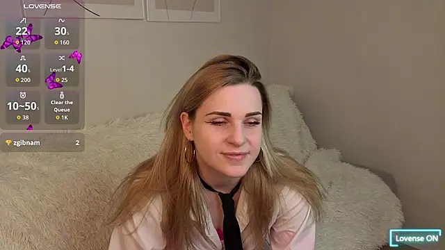 HelenMartines online show from March 28, 2026, 12:28 pm
