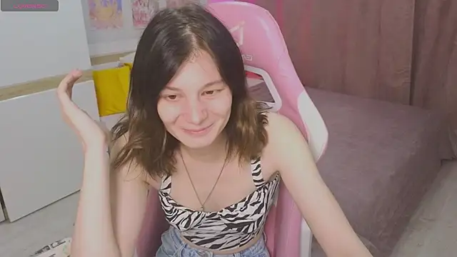 EllinEverly online show from June 6, 2026, 10:59 pm