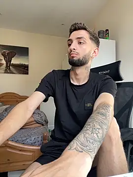 mixedcouplee69 online show from October 2, 2025, 1:58 pm