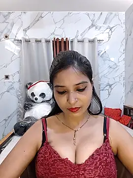 QUEEN-ADITI online show from April 4, 2026, 6:25 pm