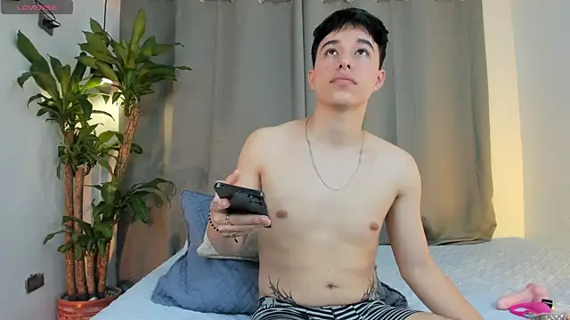 mrhot night online show from May 12, 2026, 11:27 am