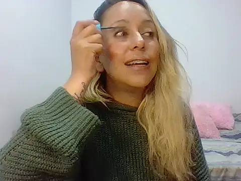 leah susman online show from November 8, 2025, 1:31 am