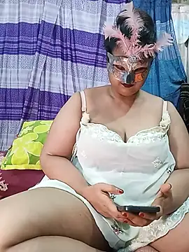 Tanisha-Chy online show from June 1, 2026, 6:07 pm
