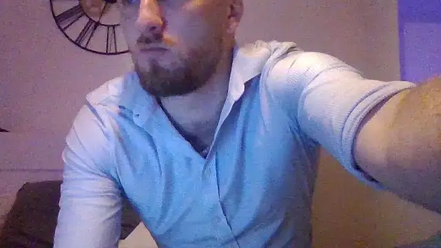 Keviios online show from October 23, 2025, 9:35 pm