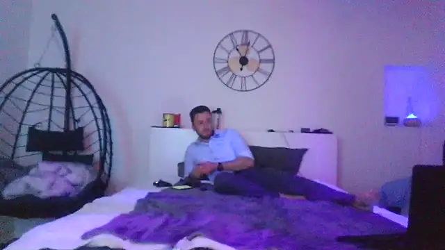 Keviios online show from November 19, 2025, 9:04 pm