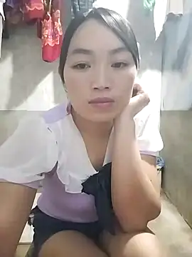 Snapshot of susu-00 chatting on October 5, 2025, 4:14 am susu-00 online show from October 5, 2025, 4:14 am