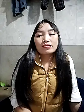 Snapshot of susu-00 chatting on November 17, 2025, 1:42 am susu-00 online show from November 17, 2025, 1:42 am