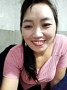 Snapshot of susu-00 chatting on November 6, 2025, 1:04 pm susu-00 online show from November 6, 2025, 1:04 pm