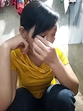 Snapshot of susu-00 chatting on October 3, 2025, 6:15 am susu-00 online show from October 3, 2025, 6:15 am