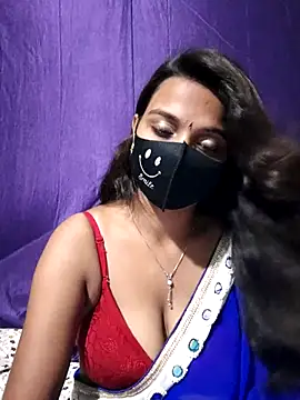 cutie pei002 online show from October 28, 2025, 1:32 pm