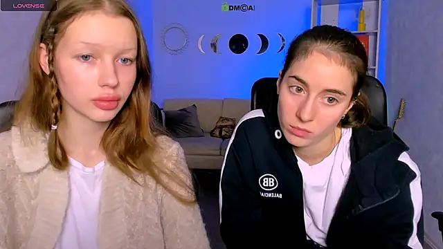 khloebeauty online show from November 17, 2025, 8:57 pm