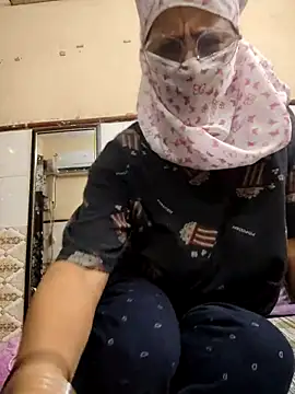 meenu bhabhi547 online show from September 27, 2025, 4:35 pm