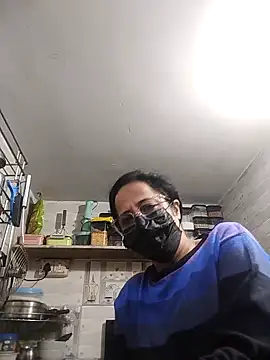 meenu bhabhi547 online show from February 4, 2026, 3:01 am