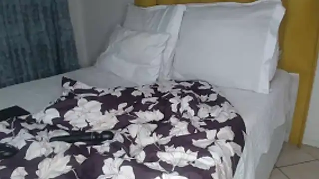 Bella 2025 online show from February 19, 2026, 6:16 pm