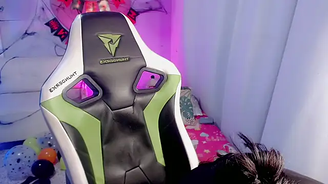 mishel hott online show from October 20, 2025, 9:15 pm