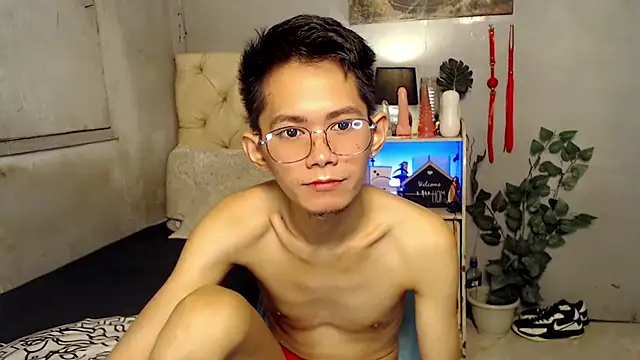 Snapshot of Skinny_CumLoader69 chatting on September 9, 2025, 4:16 pm Skinny CumLoader69 online show from September 9, 2025, 4:16 pm