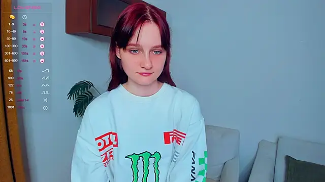 KatyKufel online show from October 4, 2025, 6:53 pm