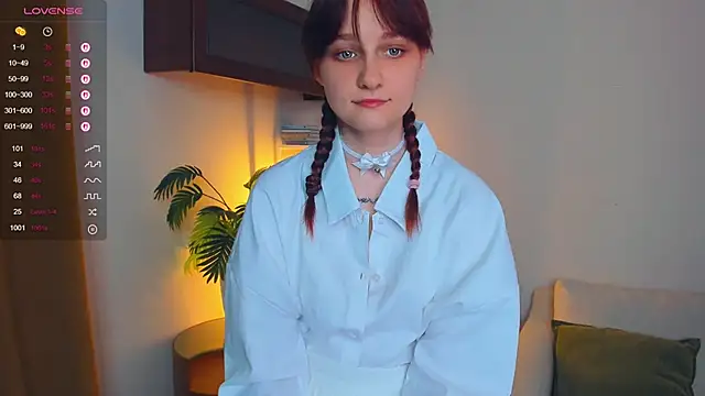 KatyKufel online show from September 14, 2025, 7:03 pm