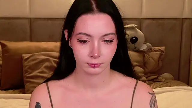 Goldy Stark online show from September 29, 2025, 8:47 pm