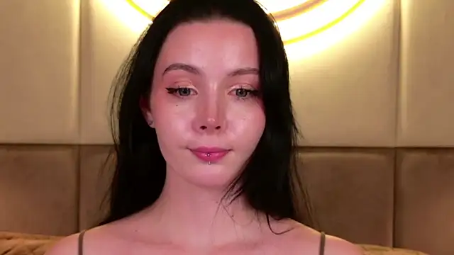 Goldy Stark online show from September 22, 2025, 8:42 am