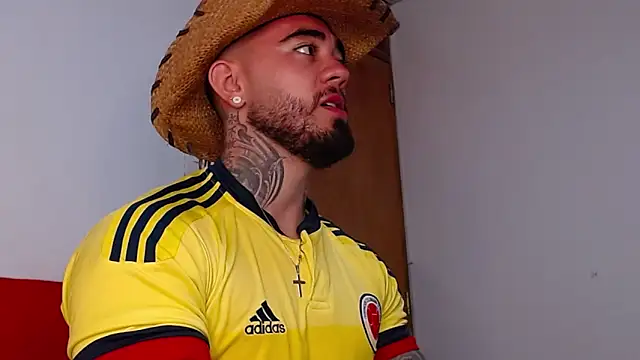 Snapshot of tommyblessd1 chatting on November 10, 2025, 6:07 am tommyblessd1 online show from November 10, 2025, 6:07 am