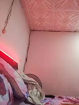 Naomi-Mature online show from December 3, 2025, 8:25 am