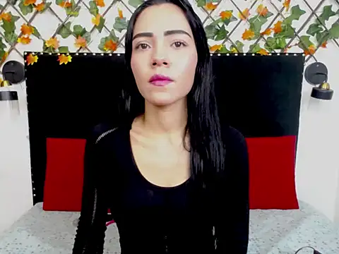 Snapshot of valerythompsonper chatting on January 7, 2026, 1:10 am valerythompsonper online show from January 7, 2026, 1:10 am