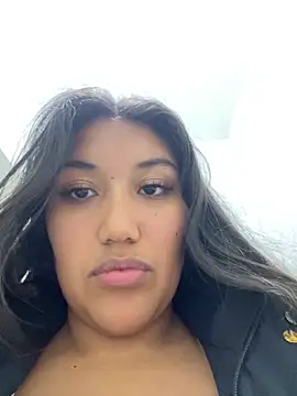 SharaRous online show from February 13, 2026, 5:35 pm