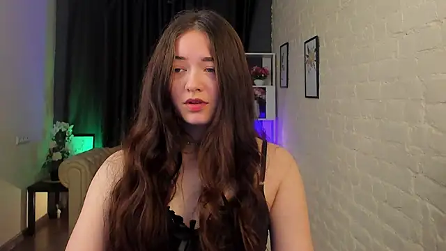 jessika pinkman online show from December 17, 2025, 11:10 pm