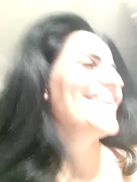 Gecenin Kralicesi online show from August 3, 2026, 6:36 pm