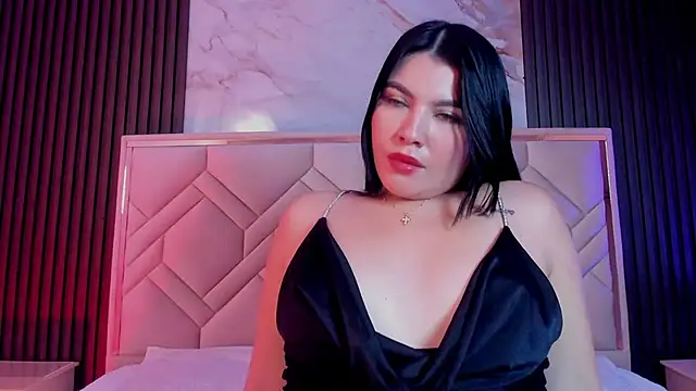 MiaaFarrel online show from September 23, 2025, 7:21 pm