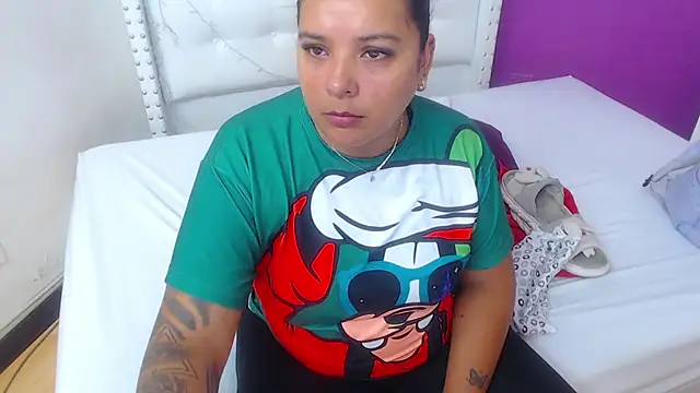 Snapshot of fat_naughtyass chatting on October 21, 2025, 1:43 pm fat naughtyass online show from October 21, 2025, 1:43 pm