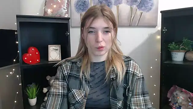 JuiceLips   online show from January 8, 2026, 2:56 pm