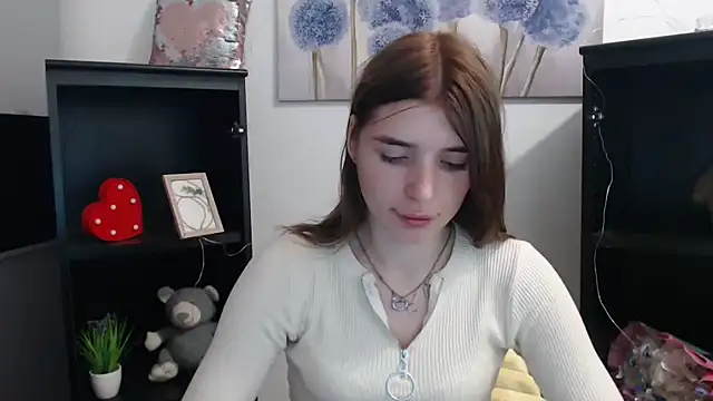 JuiceLips   online show from October 27, 2025, 3:57 pm