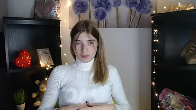 JuiceLips   online show from October 21, 2025, 12:04 pm