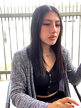 KloePink  online show from October 17, 2025, 1:13 pm