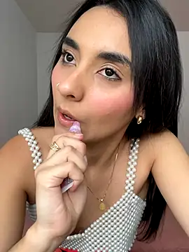 Snapshot of Zafira_Montiel chatting on December 3, 2025, 8:08 pm Zafira Montiel online show from December 3, 2025, 8:08 pm