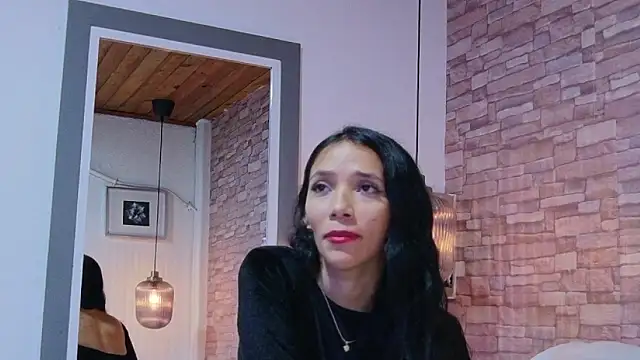 Martina thompson69 online show from January 17, 2026, 1:58 pm