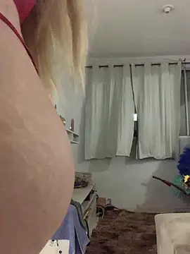 loiragoxtosinnha online show from November 7, 2025, 11:08 pm