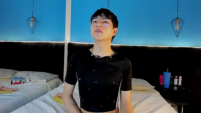 AleAurarashi online show from September 13, 2025, 2:55 am