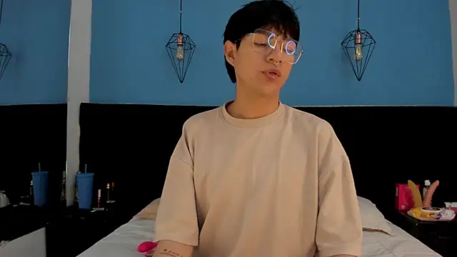 AleAurarashi online show from September 28, 2025, 1:18 pm